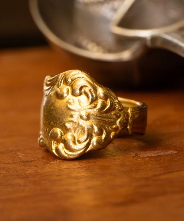 Petal Spoon Ring - GOLD