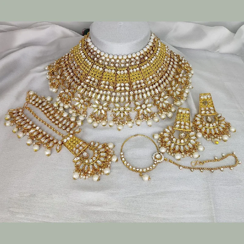 Lucentarts Jewellery Gold Plated Kundan And Pearl Necklace Set